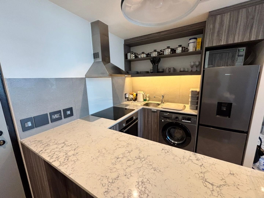 To Let 1 Bedroom Property for Rent in Foreshore Western Cape